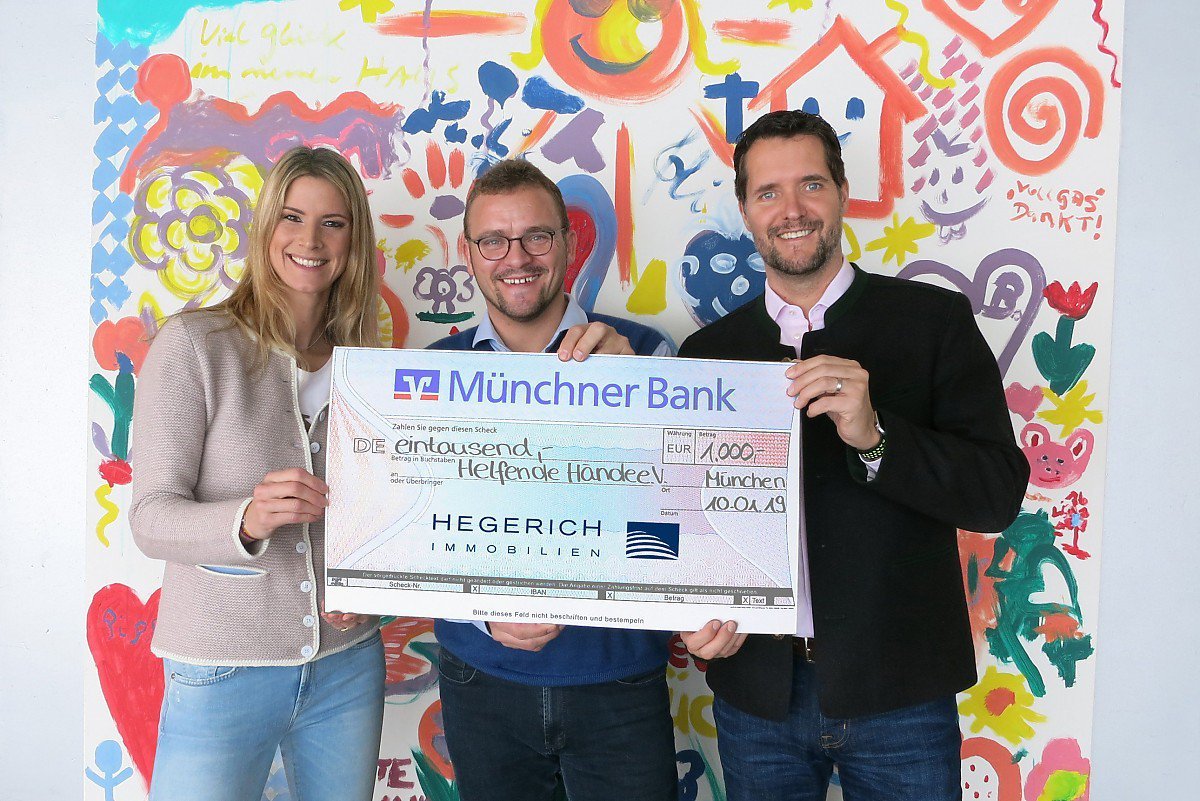 Foto Weihnachtsspende an Helfende H�nde e.V.