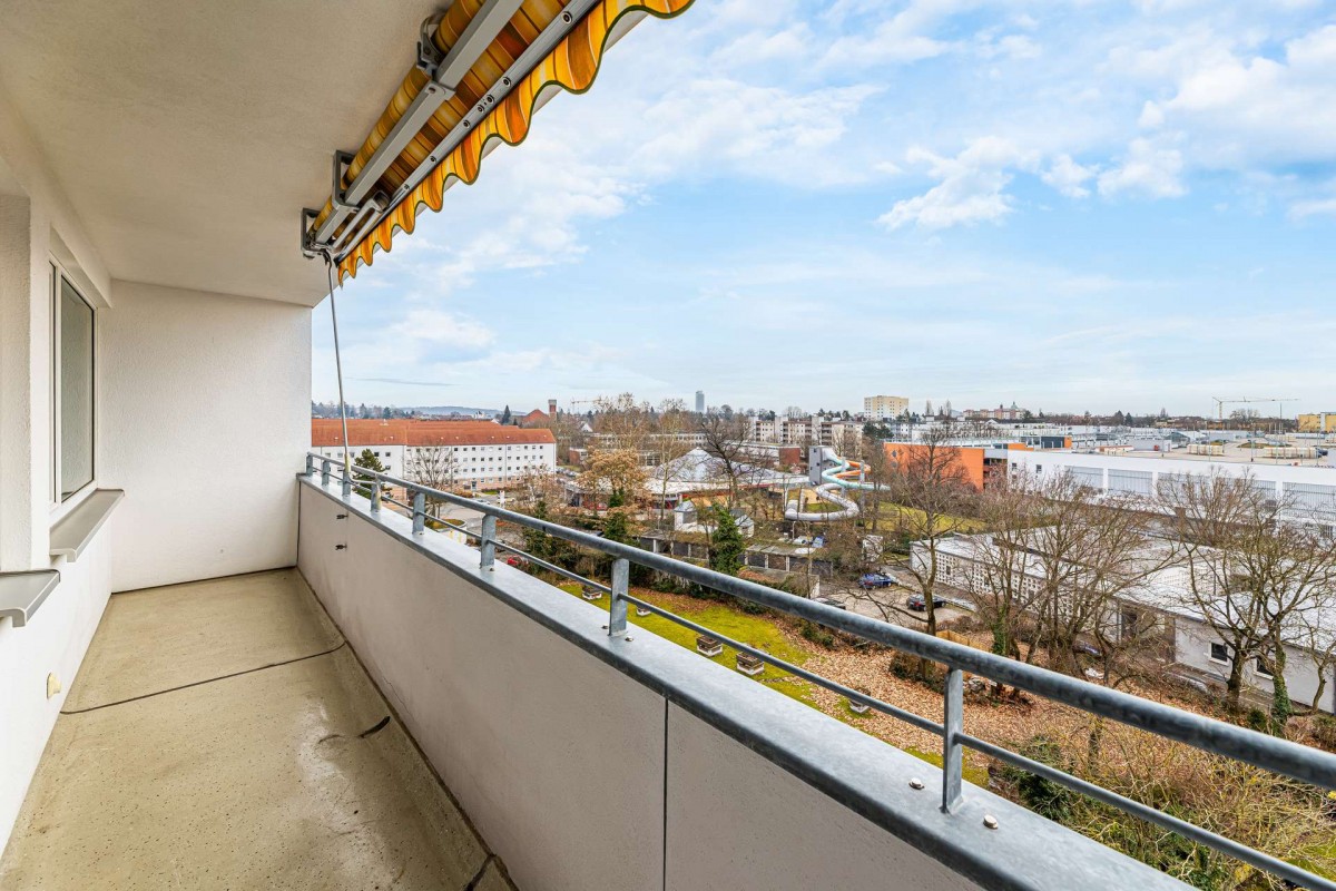 HEGERICH: Lichtdurchflutete 3 Zimmerwohnung mit wunderschönem Blick über Nürnberg! - Foto 5