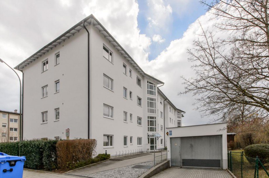 Au�enansicht Etagenwohnung Germering