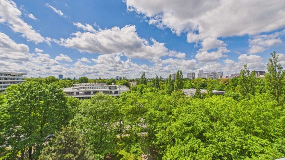 Ausblick vom Balkon Etagenwohnung M�nchen