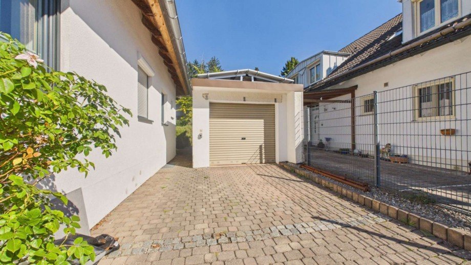 Einfahrt Einfamilienhaus M�nchen