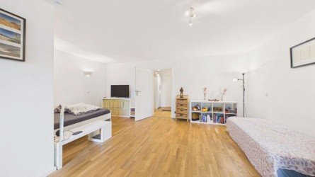 Hauptbild HEGERICH: Vermietete 1,5-Zimmer-Erdgeschosswohnung mit Balkon in M�nchen-Bogenhausen!
