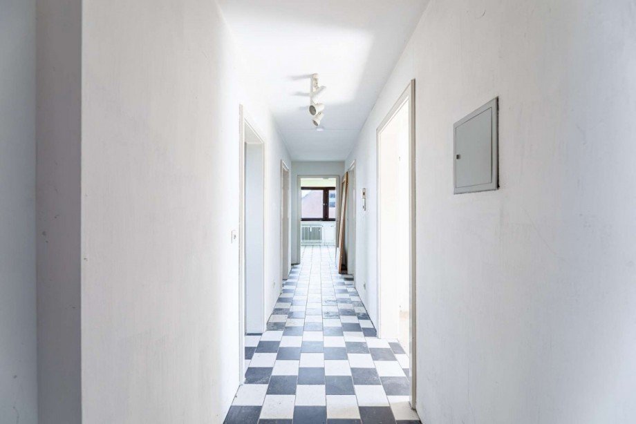Flur 2. OG Mehrfamilienhaus Zirndorf