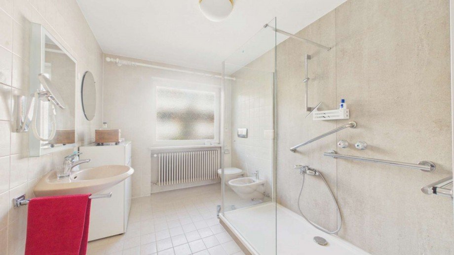 Badezimmer 1. OG Reihenhaus M�nchen