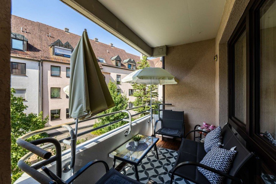 Loggia zum Innenhof Etagenwohnung F�rth