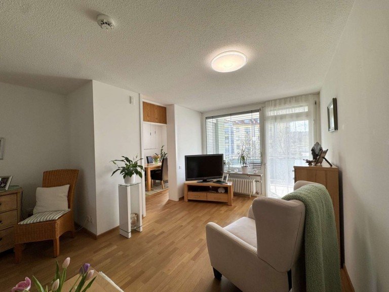 Wohnzimmer N�rnberg Etagenwohnung HEGERICH: Wohnen mit Sicherheit und Komfort - Seniorenwohnung in ruhiger Lage