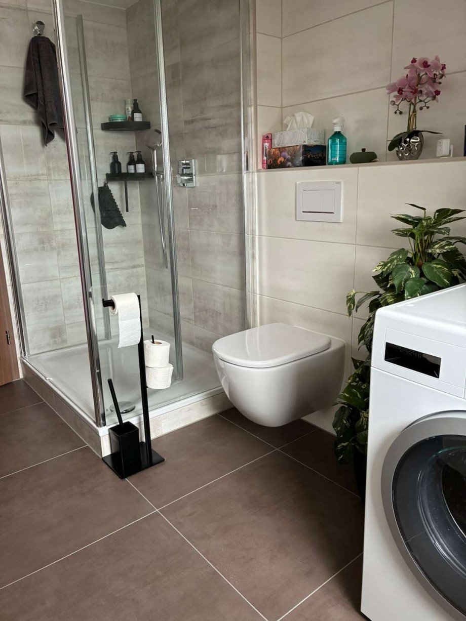 Badezimmer Dachgeschosswohnung F�rth