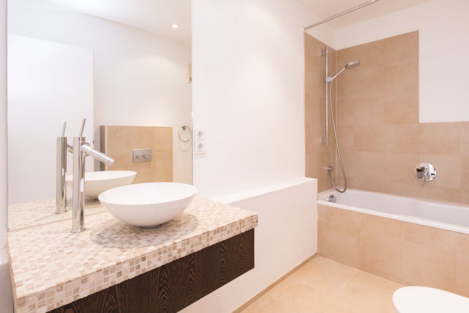 G�stebad Doppelhaush�lfte Krailling