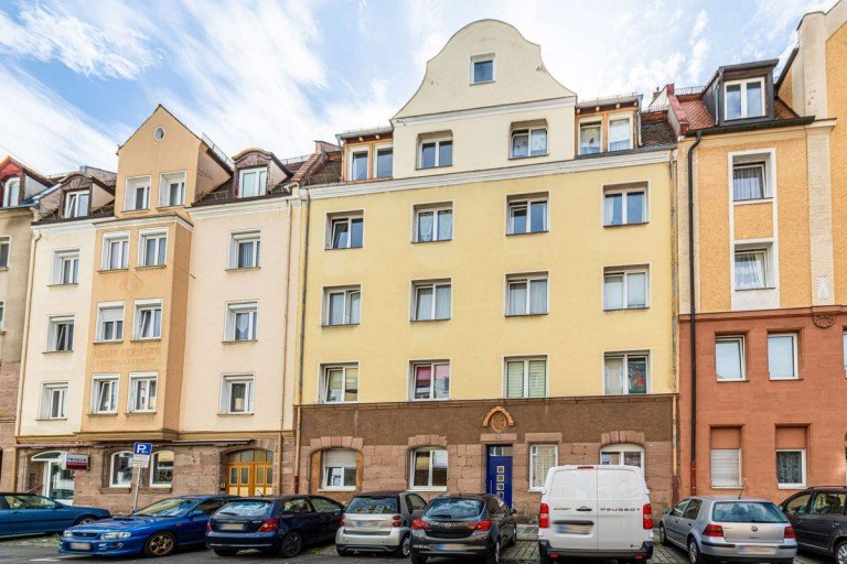 Au�enansicht N�rnberg Etagenwohnung HEGERICH: VOLL M�BLIERT & BALD MIT NEUEM BALKON - EINE ATTRAKTIVE GELEGENHEIT F�R KAPITALANLEGER