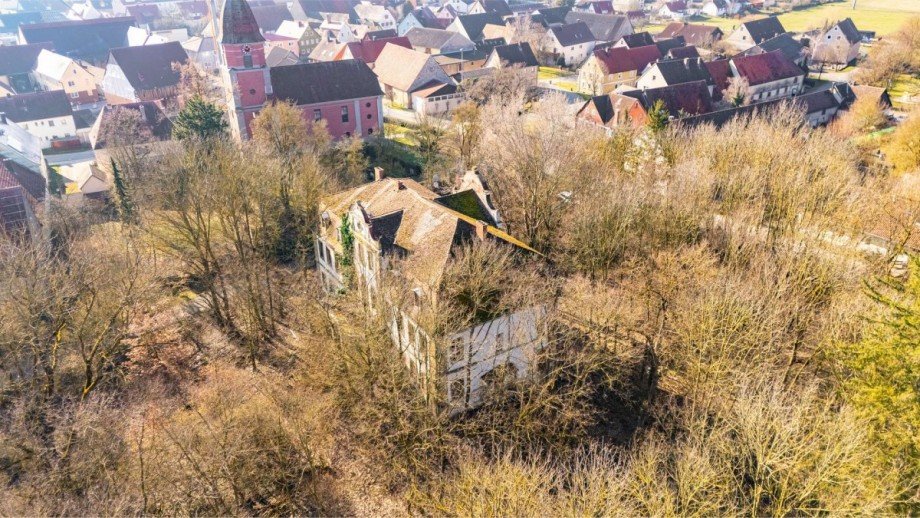 Schlo�stra�e 8 - Illesheim - FLUG-4 Renditeobjekt Illesheim