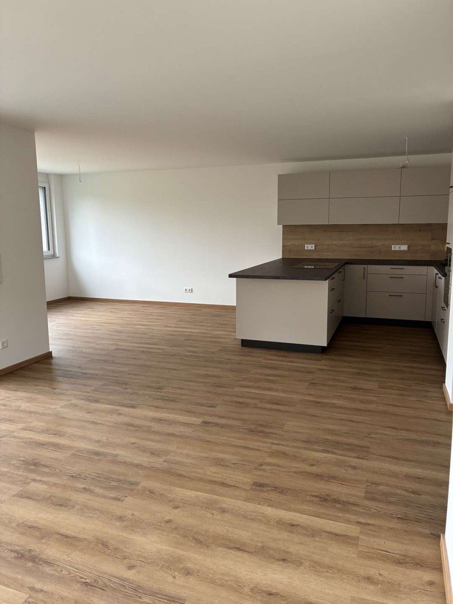 Wohnzimmer mit K�che Etagenwohnung Ro�tal