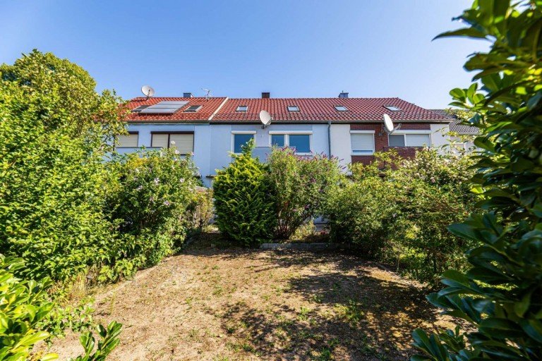 Garten F�rth Reihenmittelhaus HEGERICH: Ihr neues Familiengl�ck in F�rth-Sack - Sch�nes Reihenmittelhaus mit Terrasse und Garten