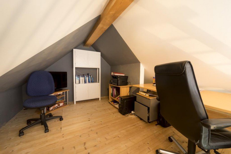 Schlafzimmer im DG Reiheneckhaus Landsberied