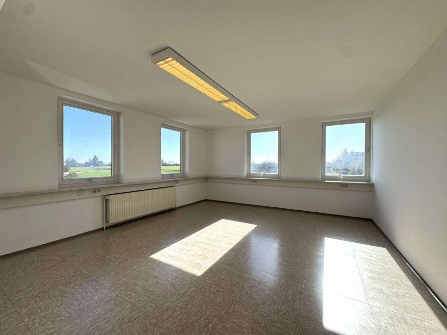 Raum 1 B�rofl�che F�rth