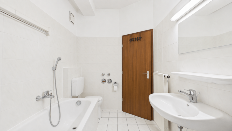 Badezimmer (KI generiert) Etagenwohnung M�nchen