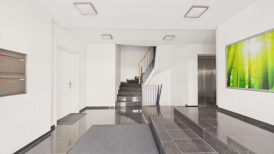 Treppenhaus Erdgeschosswohnung M�nchen