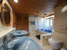 Badezimmer HEGERICH: Au�ergew�hnliches Liebhaberobjekt mit historischem Flair und flexiblem Nutzungskonzept