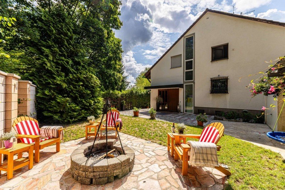 Ruhebereich hinter dem Haus Einfamilienhaus Schwaig bei N�rnberg