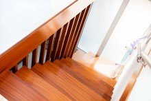 Treppenaufgang HEGERICH: Ein Zuhause zum Verlieben - Ihr neues Familienparadies in Allersberg