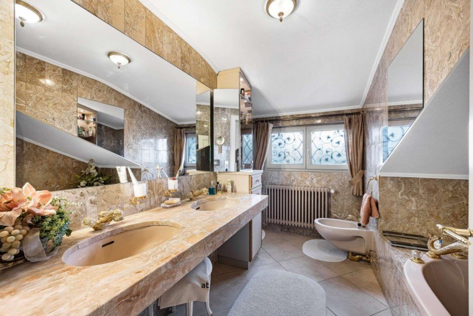 Badezimmer Wohnung Gr�nwald