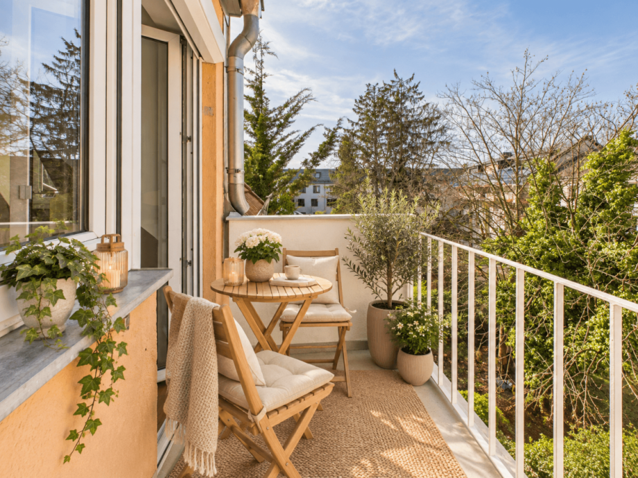 Balkon - KI visualisiert Dachgeschosswohnung M�nchen