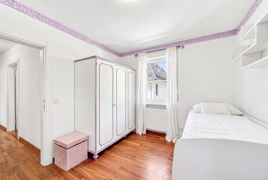 Schlafzimmer OG Einfamilienhaus Ottobrunn