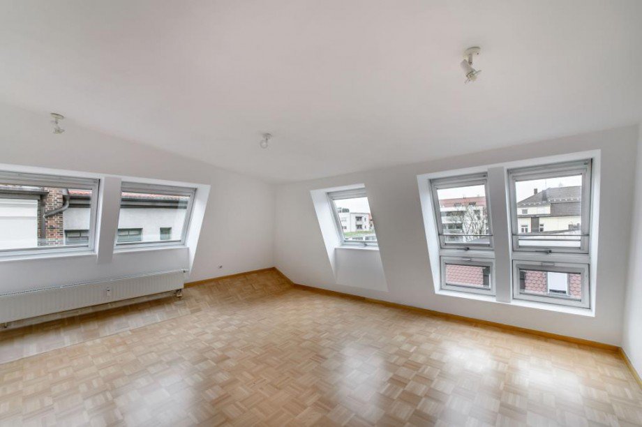 Wohnzimmer Dachgeschosswohnung M�nchen