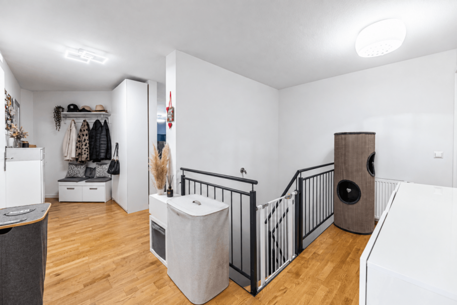 Flur mit Treppe - KI generiert Erdgeschosswohnung N�rnberg