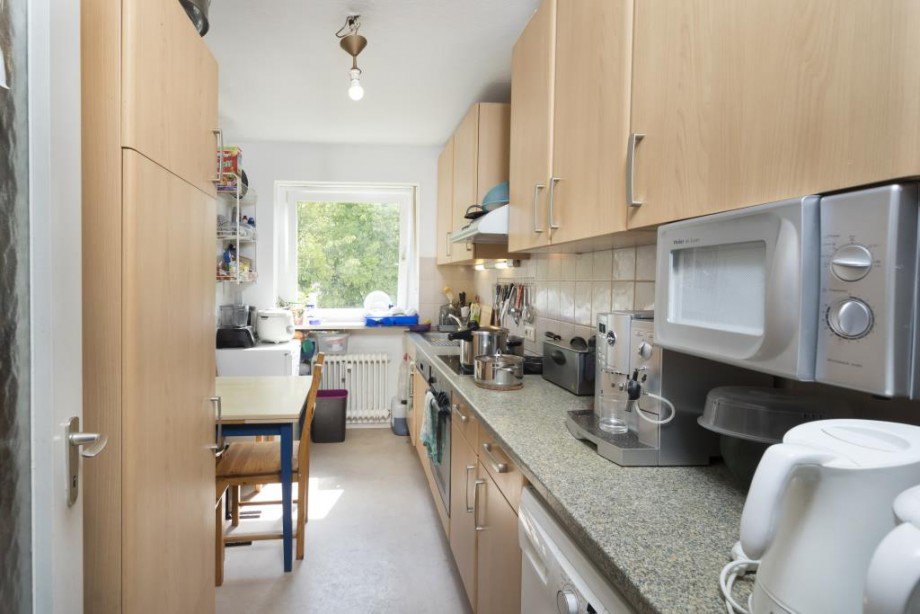 K�che mit Einbauk�che Etagenwohnung M�nchen