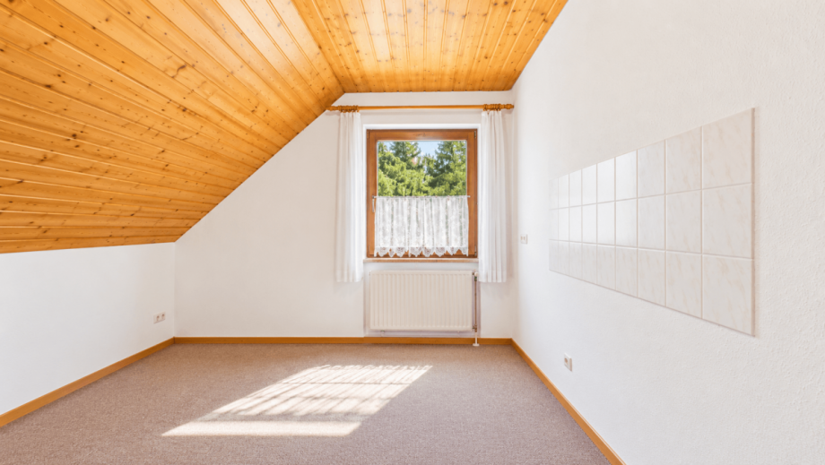 Zimmer Dachgeschoss (KI gest�tzt entm�bliert) Einfamilienhaus M�nchen