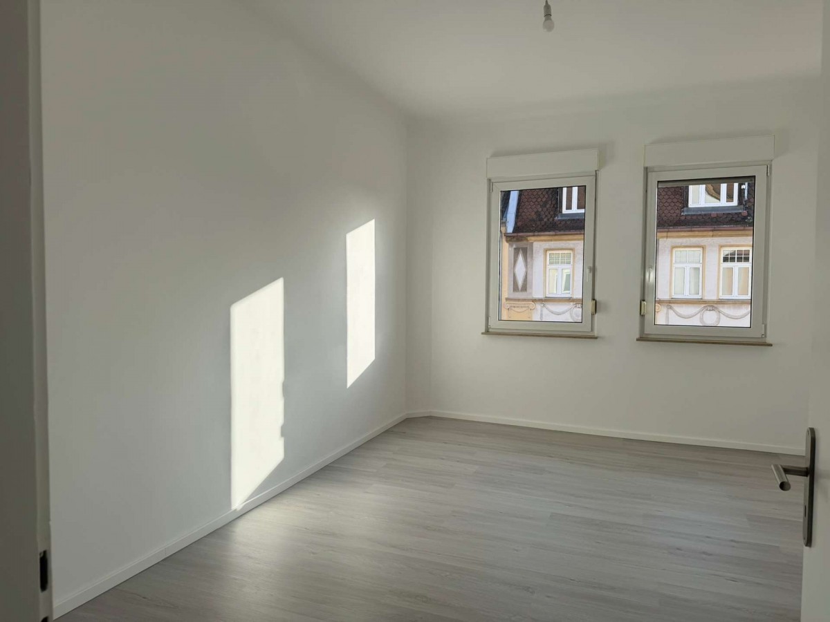 HEGERICH: Frisch renovierte 3-Zimmer Wohnung am Fürther Stadtpark! - Photo 2