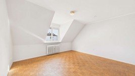 Hauptbild HEGERICH: leerstehende 3-Zimmer-Dachgeschosswohnung in Sendling-Westpark - Balkon & Top-Anbindung
