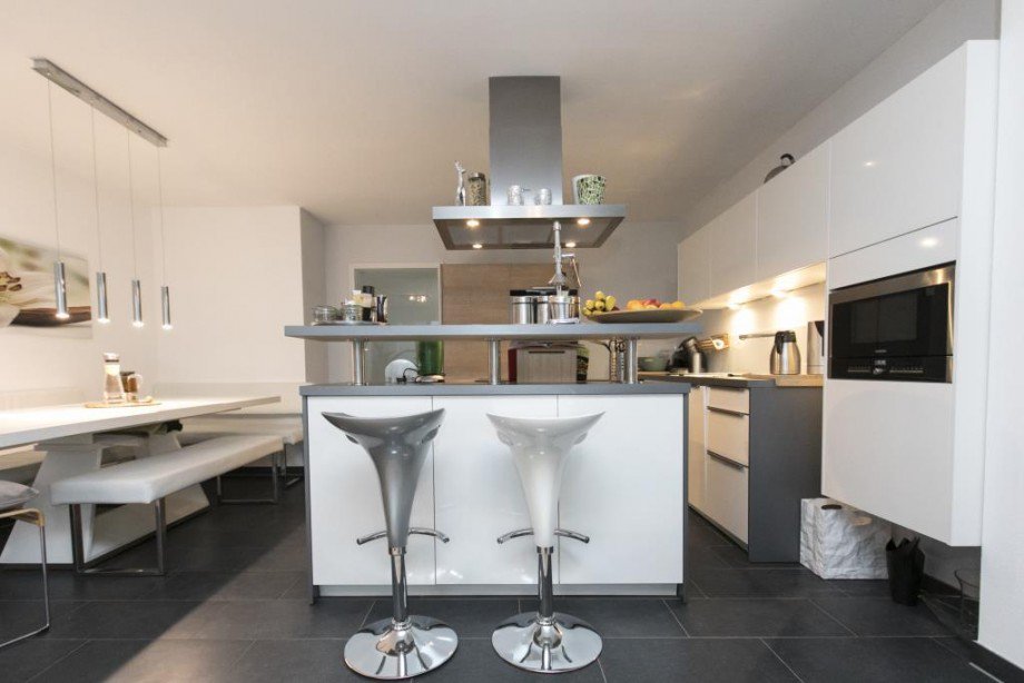 K�che/ Wohnzimmer Etagenwohnung Gilching