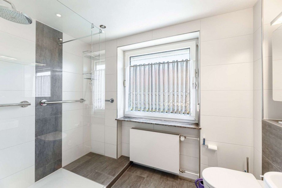 Tageslichtbad Reihenmittelhaus F�rth