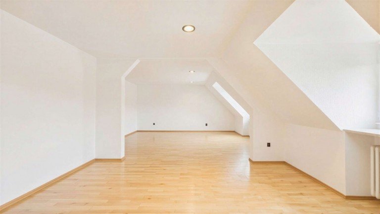 Wohnzimmer - (KI generiert) M�nchen Dachgeschosswohnung HEGERICH: W�rmepumpe beschlossen - vermietete 2-Zimmer-DG-Wohnung