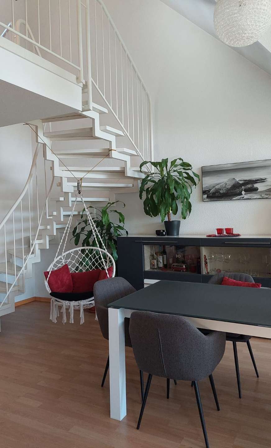Wohnbereich mit Treppe Dachgeschosswohnung N�rnberg