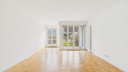 Hauptbild RESERVIERT: Gem�tliche 2-EG-Zimmer-Wohnung mit Blick ins Gr�ne in Top-Lage am Olympiapark