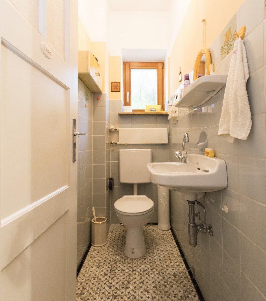 G�ste- WC Doppelhaush�lfte M�nchen