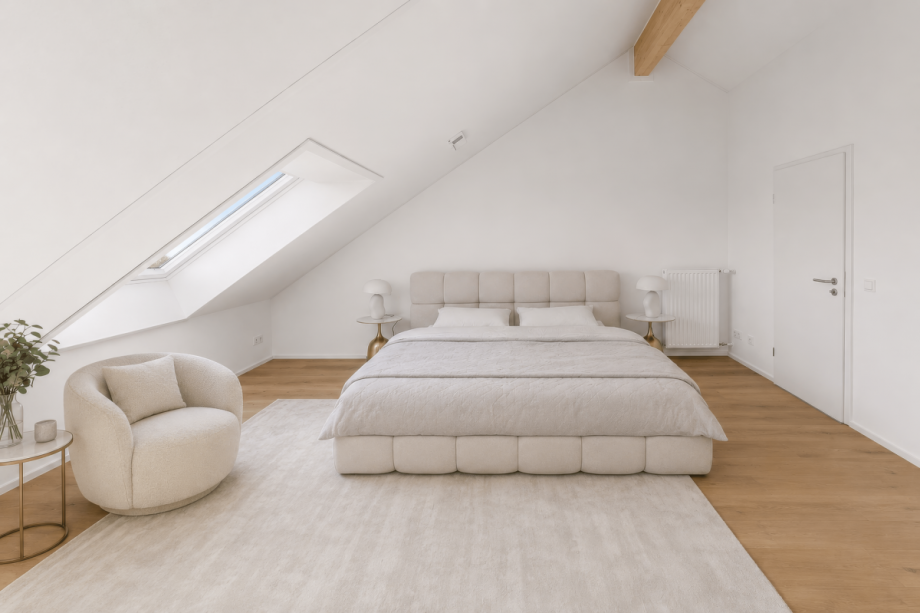 Schlafzimmer DG Reihenendhaus N�rnberg