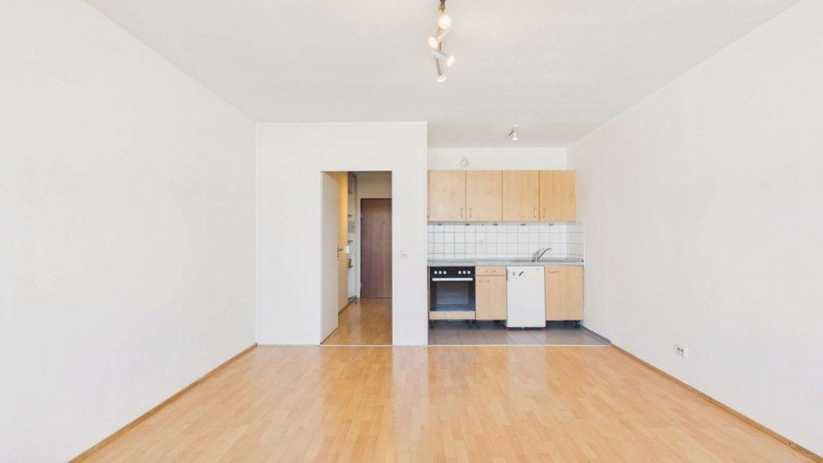 Wohn-/Schlafzimmer Etagenwohnung M�nchen