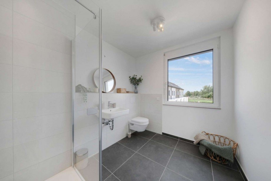 Badezimmer 1.OG Reihenmittelhaus N�rnberg