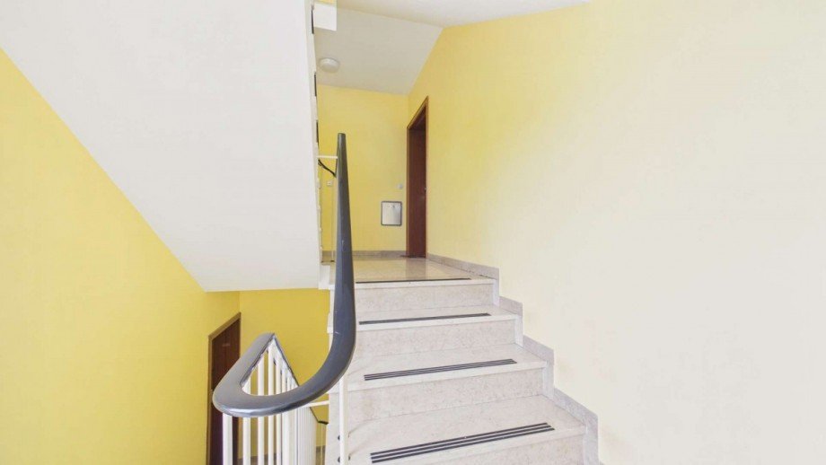 Treppenhaus Etagenwohnung Krailling