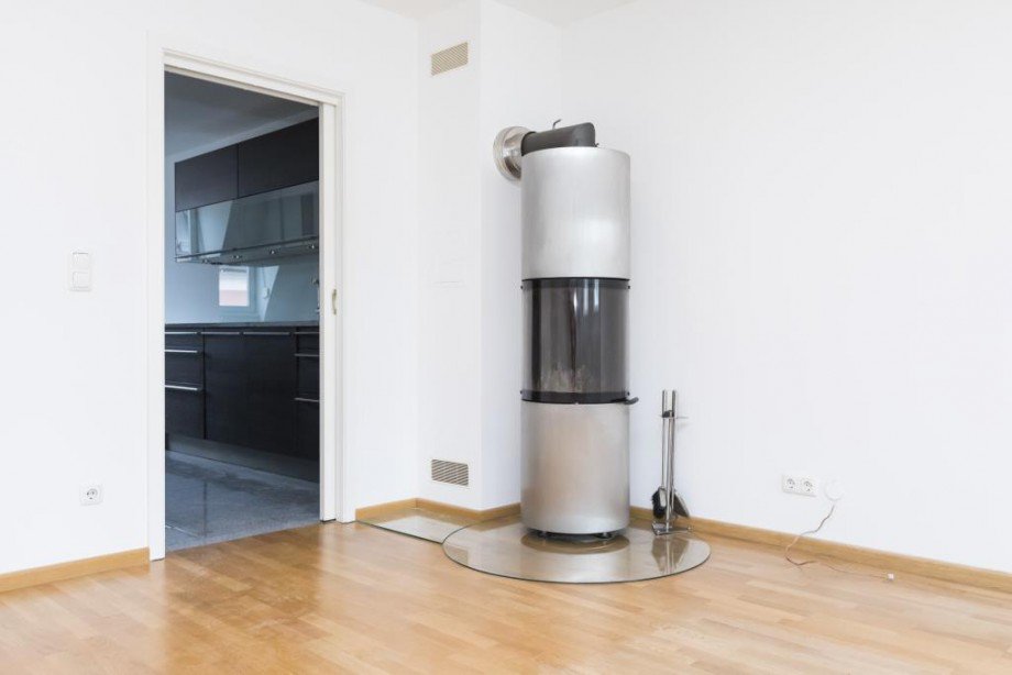 Kamin im Wohnzimmer Dachgeschosswohnung M�nchen