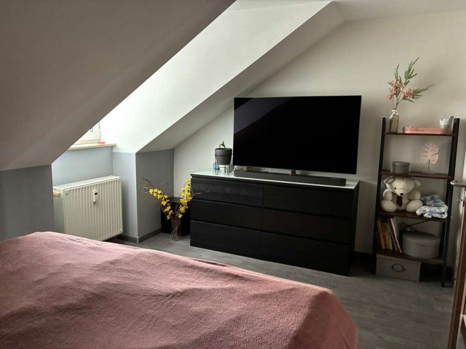 Schlafzimmer Dachgeschosswohnung F�rth