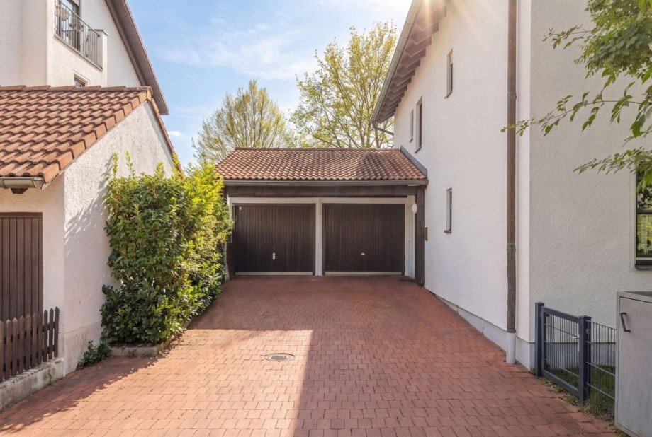 Doppelgarage Mehrfamilienhaus Germering