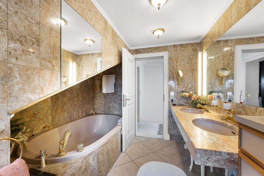 Badezimmer Wohnung Gr�nwald