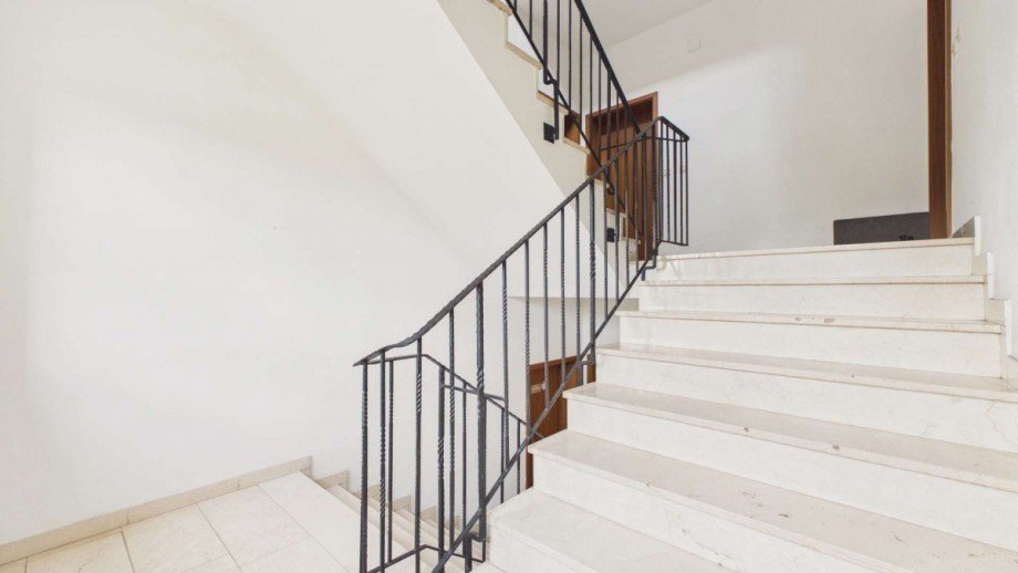Treppenhaus Etagenwohnung M�nchen