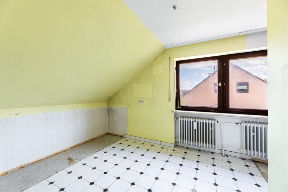 Dachzimmer Mehrfamilienhaus Zirndorf