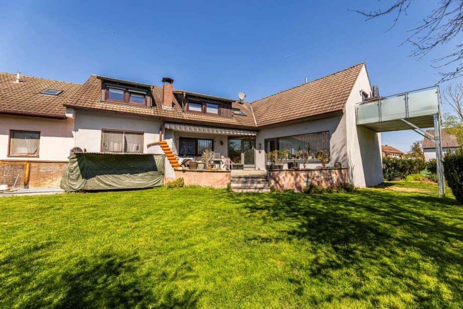 Gartenansicht Wohn- / Gesch�ftshaus Zirndorf