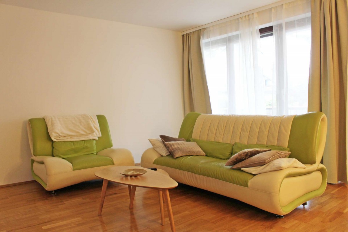 HEGERICH: Super geschnittene 3-Zimmer Wohnung mit Balkon und Gartenanteil in ruhiger Lage! - Photo 1